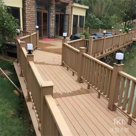 塑木地板成为廊坊公园建设中一道靓丽的风景线